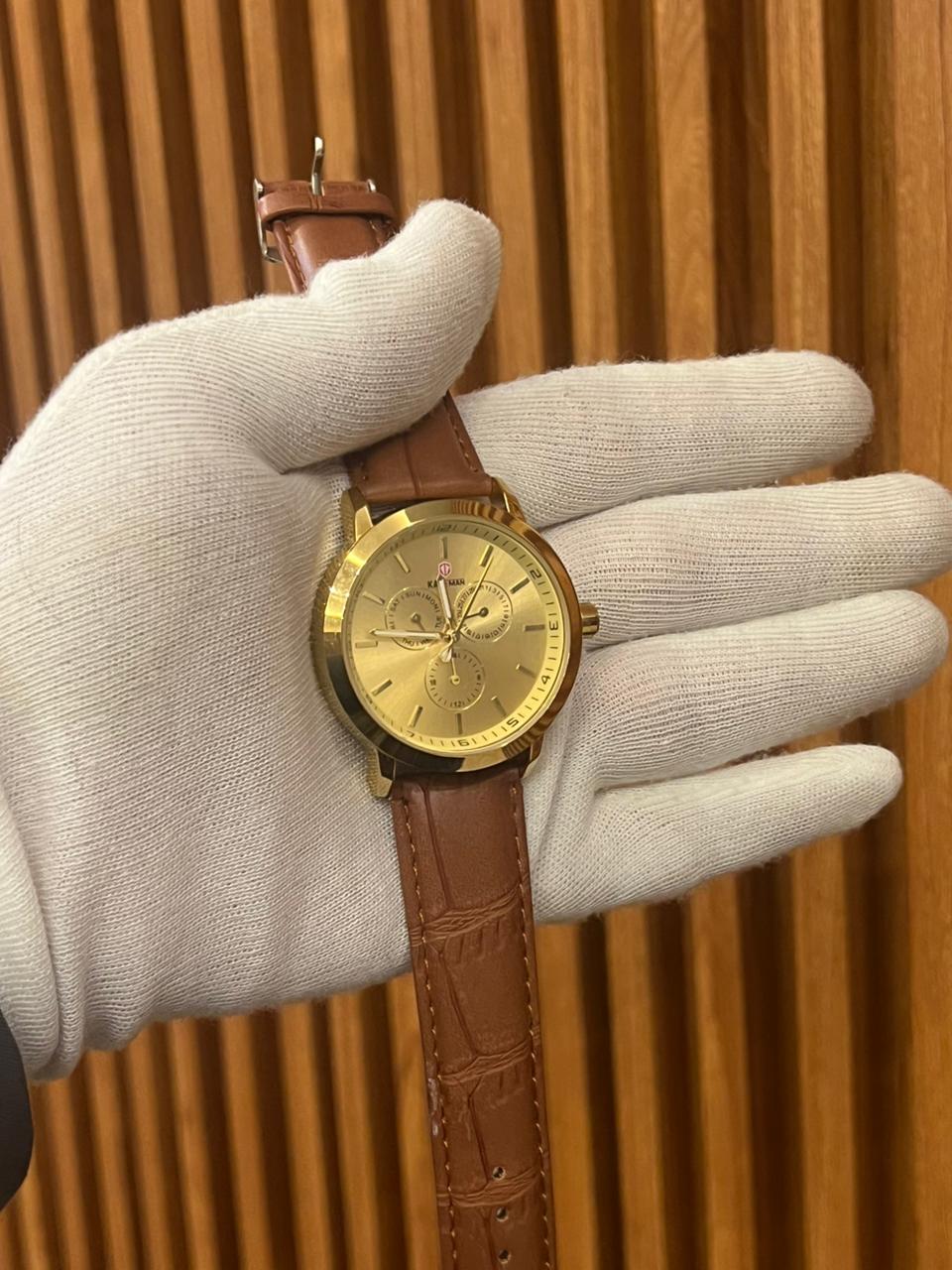 Kademan K9011 Quartz Leather Strap Watch